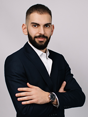 Real Estate Agents - Ali Ayyash